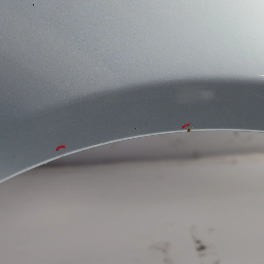 Pannello Laterale Parafango Ala Anteriore Destra Bluewater Blue 896 per BMW E90 E91 con numero di parte 7135680 BMW E90 E91 Pannello Laterale Parafango Ala Anteriore Destra Bluewater Blue 896 - SKU 7135680-WB2 - Numero di parte 7135680