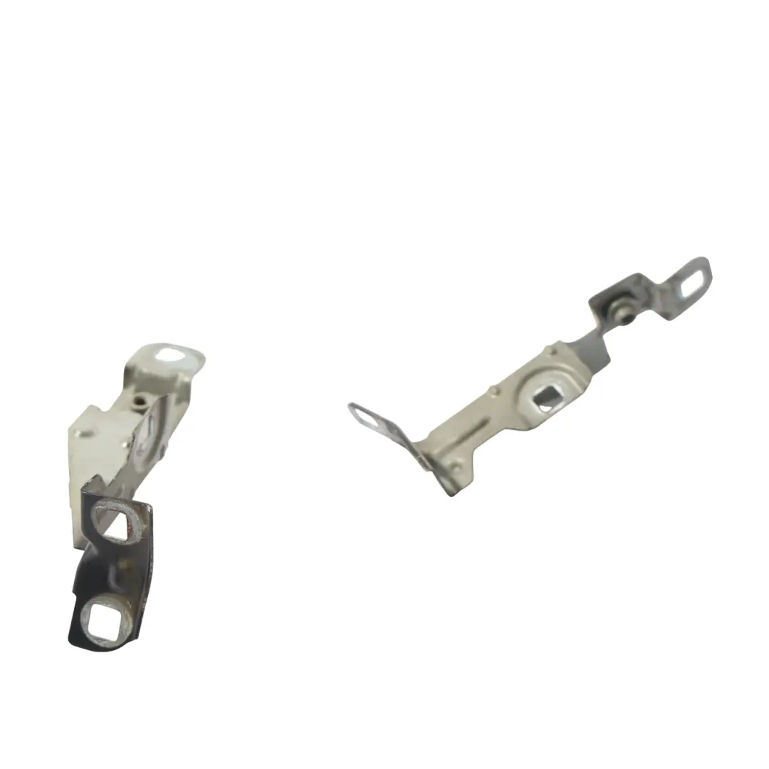 Staffa Supporto Pannello Laterale Parafango Nero Zaffiro 475 per BMW E81 E82 E87 con numero di parte 7144045 BMW E81 E82 E87 Staffa Supporto Pannello Laterale Parafango Nero Zaffiro 475 - SKU 7144045-BS1 - Numero di parte 7144045