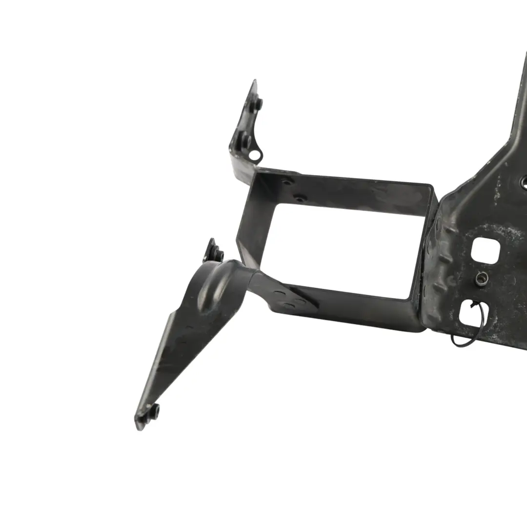 BMW E60 E61 LCI Supporto Parete Frontale SX 7163483 51647163483 - SKU 7163483-1 - Numero di parte 7033731
