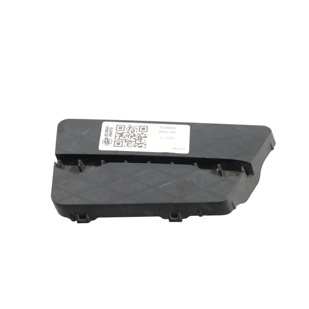 Parachoques Delantero Parrilla Rejila Cubierta Izquierda para BMW E60 E61 LCI con número de pieza 7178099 BMW E60 E61 LCI Parachoques Delantero Parrilla Rejila Cubierta Izquierda - SKU 7178099 - Número de pieza 7178099