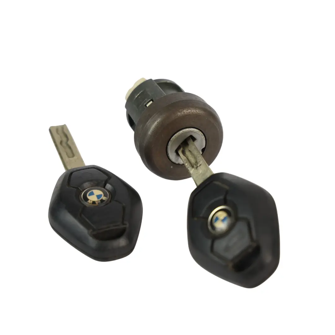 Stacyjka 2 Kluczyki Zestaw do BMW E46 E53 E83 E85 o numerze 7197330 BMW E46 E53 E83 E85 Stacyjka 2 Kluczyki Zestaw - SKU 7197330-1 - Numer Części 7197330