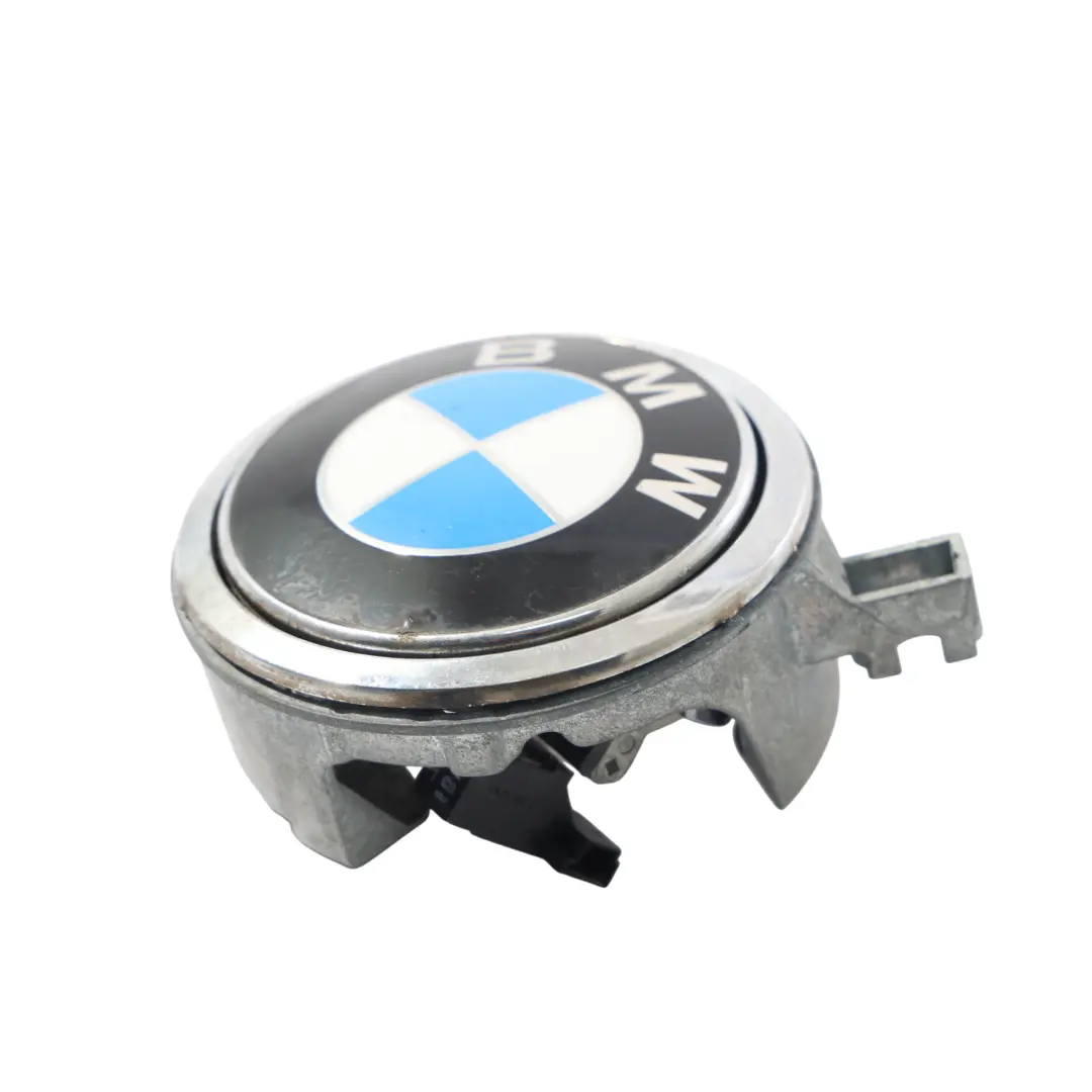 BMW E81 E87 LCI Bouton Emblème Coffre Badge Hayon Ouverture - SKU 7207933-10 - Numéro de pièce 7207933