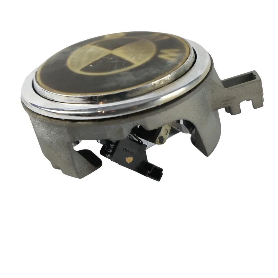 Trunk Emblem Button Tailgate Badge Open Opening to BMW E81 E87 LCI with Part number 7207933 BMW E81 E87 LCI Trunk Emblem Button Tailgate Badge Open Opening - SKU 7207933-9 - Part number 7207933