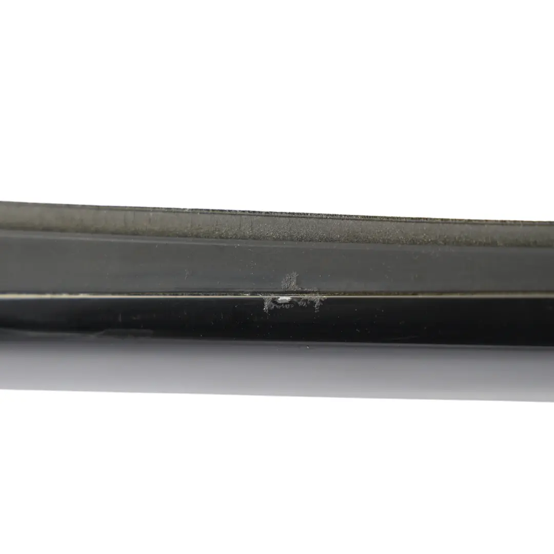 Weatherstrip Panel Cover Outer Right O/S Glanzschwarz to BMW F12 F12 LCI with Part number 7221320 BMW F12 F12 LCI Weatherstrip Panel Cover Outer Right O/S Glanzschwarz - SKU 7221320 - Part number 7221320