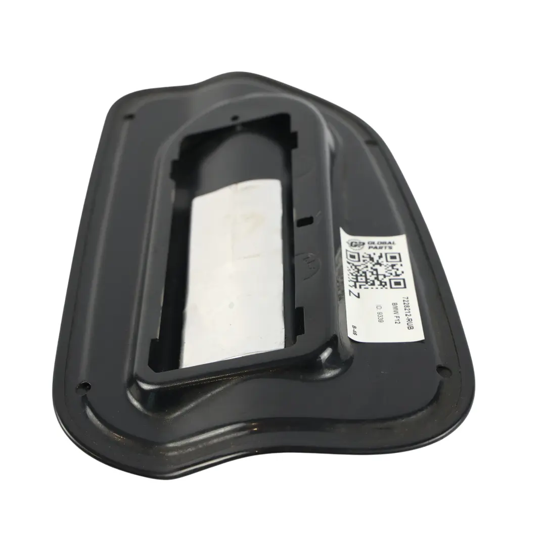 Tankdeckel Klappe Rubinschwarz Metallic S23 X03 für BMW F12 LCI mit Teilenummer 7228212 BMW F12 LCI Tankdeckel Klappe Rubinschwarz Metallic S23 X03 - SKU 7228212-RUB - Teilenummer 7228212