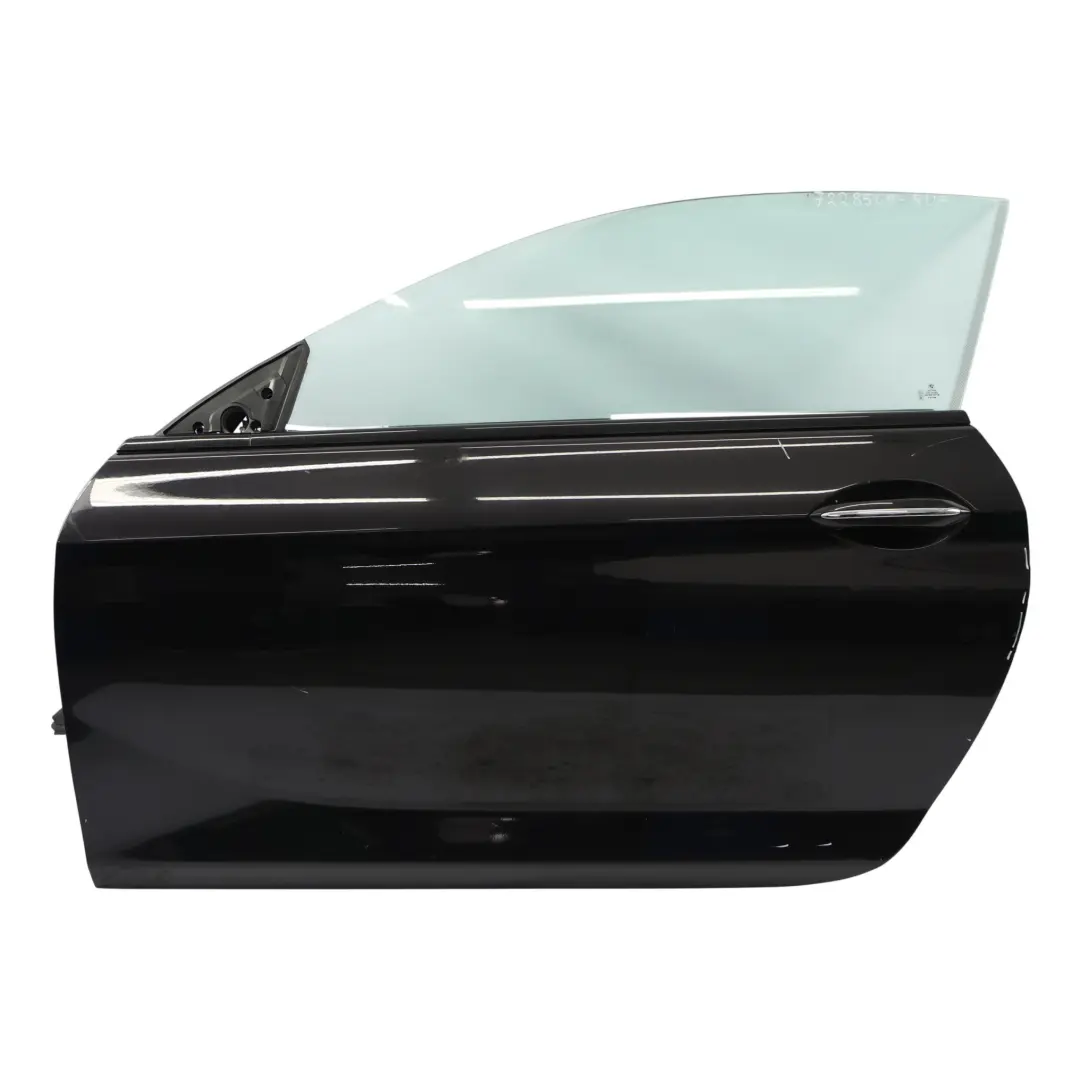 Porta Anteriore Sinistra Rubinschwarz Ruby Black Metallic X03 per BMW F12 F13 con numero di parte 7228569 BMW F12 F13 Porta Anteriore Sinistra Rubinschwarz Ruby Black Metallic X03 - SKU 7228569-RUB - Numero di parte 7228569