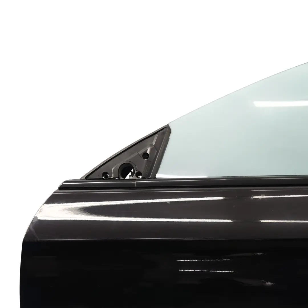 Porta Anteriore Sinistra Rubinschwarz Ruby Black Metallic X03 per BMW F12 F13 con numero di parte 7228569 BMW F12 F13 Porta Anteriore Sinistra Rubinschwarz Ruby Black Metallic X03 - SKU 7228569-RUB - Numero di parte 7228569