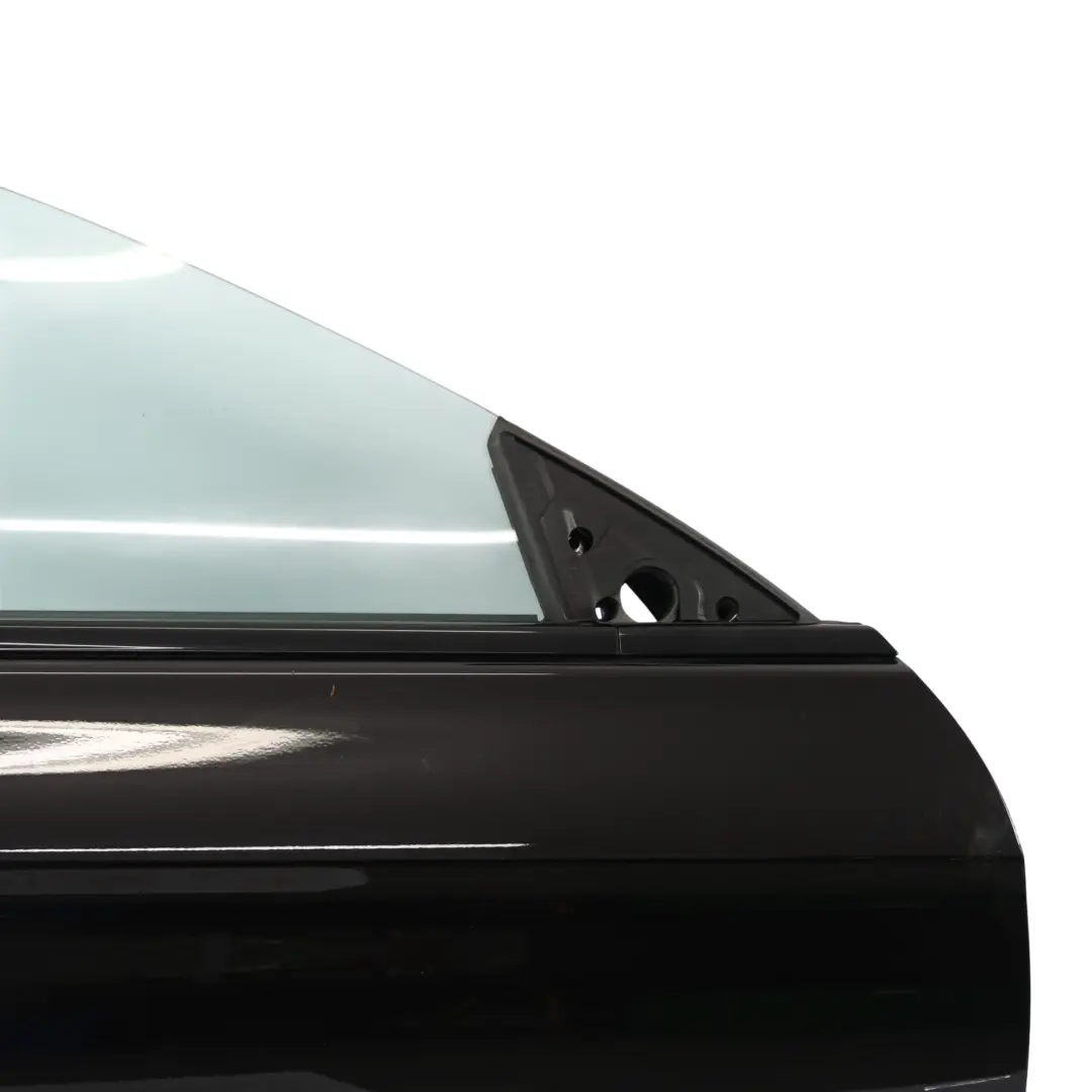 Tür Vorne Rechts Rubinschwarz Metallic S23 X03 für BMW F12 F13 mit Teilenummer 7228570 BMW F12 F13 Tür Vorne Rechts Rubinschwarz Metallic S23 X03 - SKU 7228570-RUB - Teilenummer 7228570