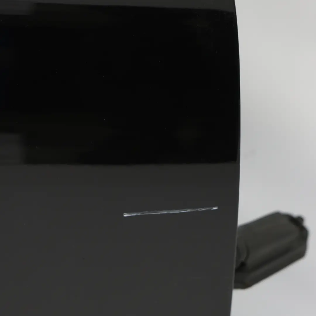 Puerta Delantera Derecha Rubí Negro Metálico S23 X03 para BMW F12 F13 con número de pieza 7228570 BMW F12 F13 Puerta Delantera Derecha Rubí Negro Metálico S23 X03 - SKU 7228570-RUB - Número de pieza 7228570