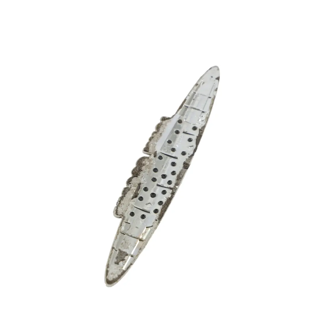 Parrilla Delantera John Cooper Works JCW Emblema para Mini Countryman R60 con número de pieza 7232803 Mini Countryman R60 Parrilla Delantera John Cooper Works JCW Emblema - SKU 7232803 - Número de pieza 7232803