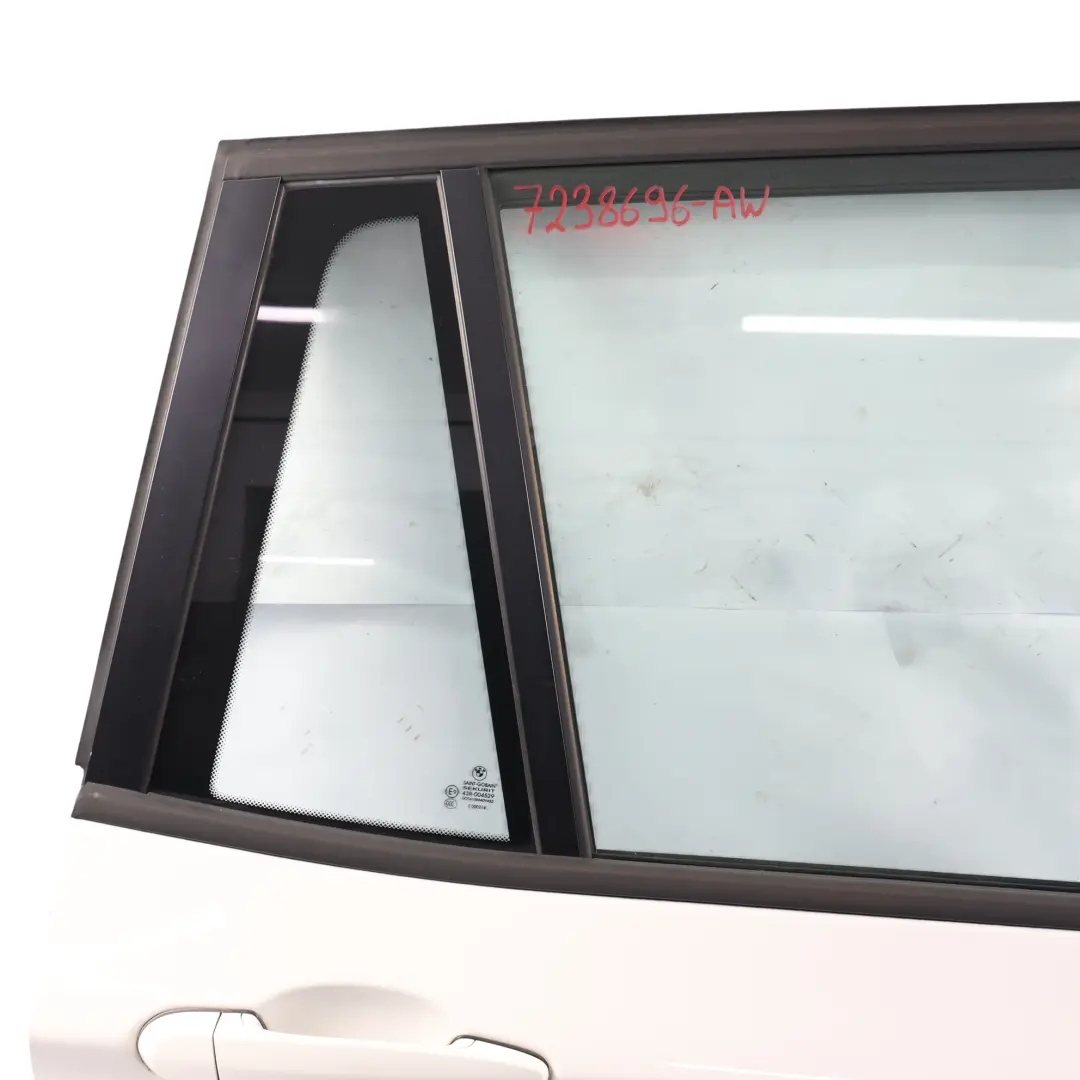 Drzwi Prawe Tylne Alpinweiss 3 Biały - 300 do BMW X3 F25 o numerze 7238696 BMW X3 F25 Drzwi Prawe Tylne Alpinweiss 3 Biały - 300 - SKU 7238696-AW - Numer Części 7238696