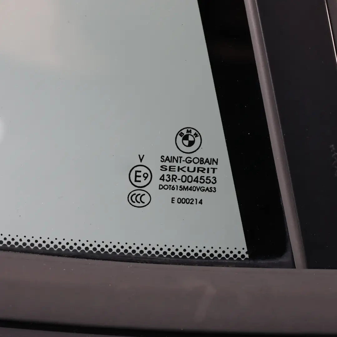 Puerta Trasera Derecha Negra 2 - 668 para BMW X3 F25 con número de pieza 7238696 BMW X3 F25 Puerta Trasera Derecha Negra 2 - 668 - SKU 7238696-SCH1 - Número de pieza 7238696