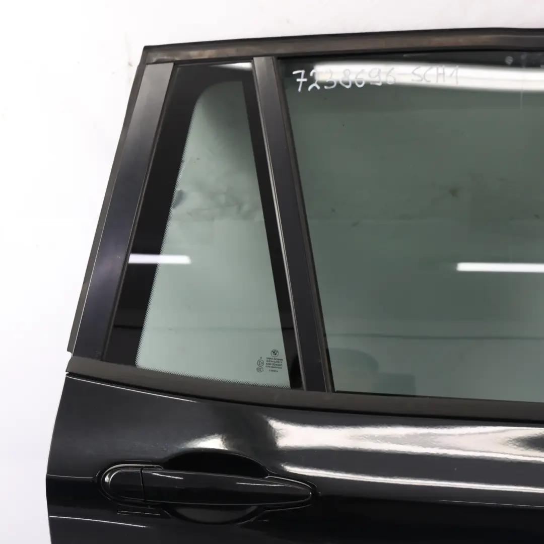 Puerta Trasera Derecha Negra 2 - 668 para BMW X3 F25 con número de pieza 7238696 BMW X3 F25 Puerta Trasera Derecha Negra 2 - 668 - SKU 7238696-SCH1 - Número de pieza 7238696