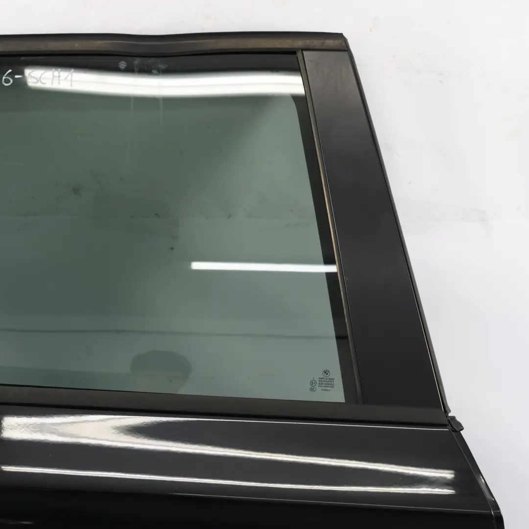 Puerta Trasera Derecha Negra 2 - 668 para BMW X3 F25 con número de pieza 7238696 BMW X3 F25 Puerta Trasera Derecha Negra 2 - 668 - SKU 7238696-SCH1 - Número de pieza 7238696