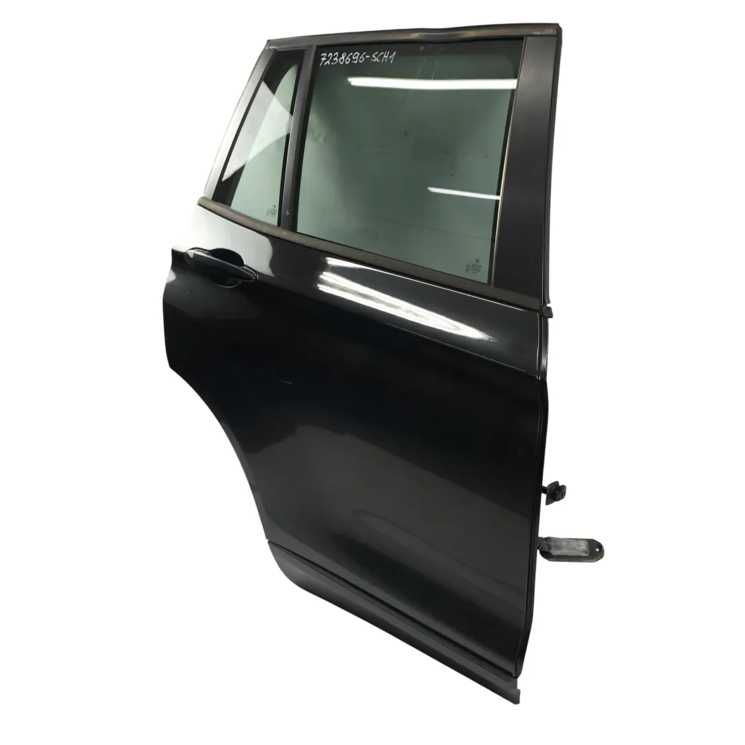 Tür Hinten Rechts Schwarz 2 - 668 für BMW X3 F25 mit Teilenummer 7238696 BMW X3 F25 Tür Hinten Rechts Schwarz 2 - 668 - SKU 7238696-SCH1 - Teilenummer 7238696