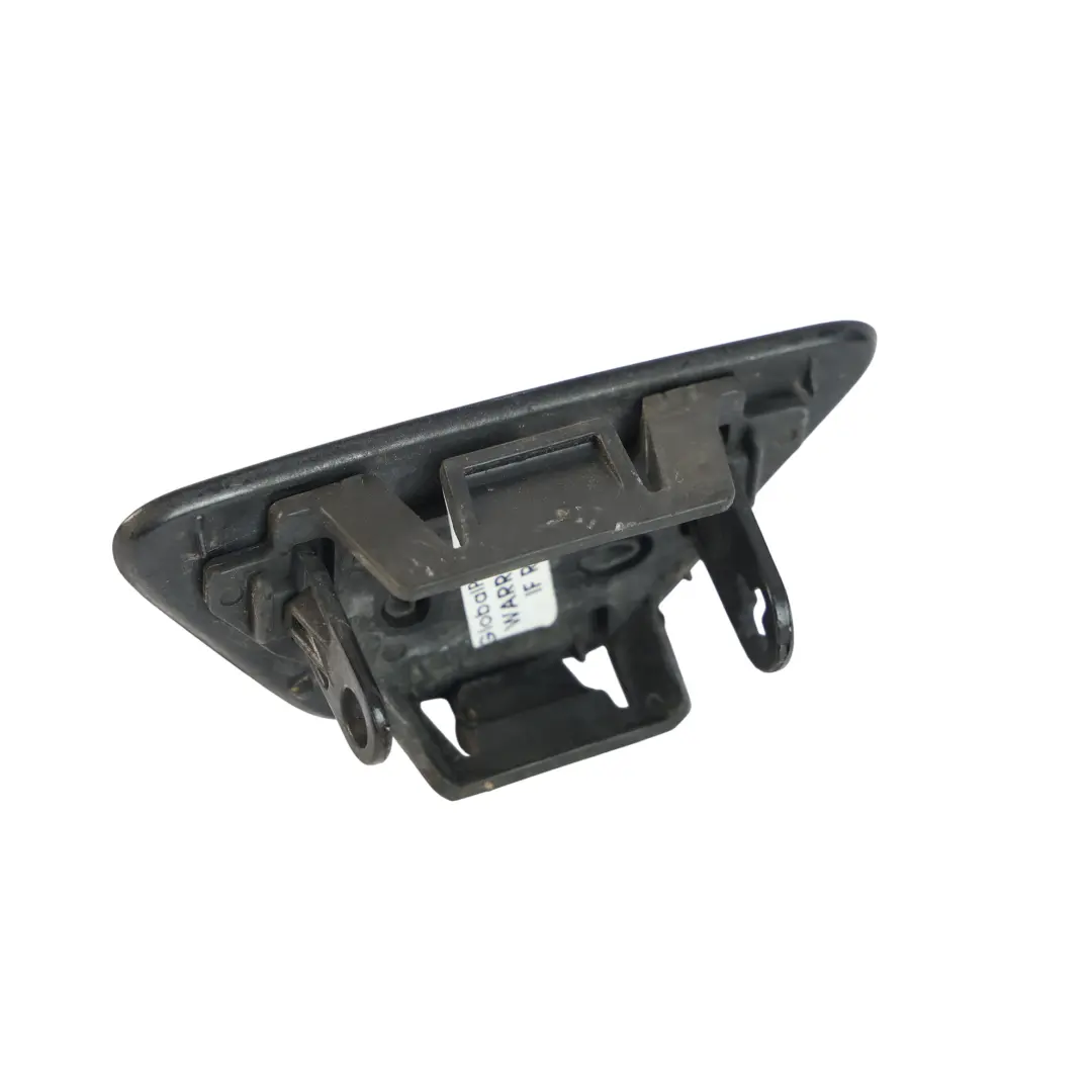 Osłona Dyszy Spryskiwacza Lampy Prawy Przód Sophistograu - A90 do BMW F10 o numerze 7246870 BMW F10 Osłona Dyszy Spryskiwacza Lampy Prawy Przód Sophistograu - A90 - SKU 7246870-SOP - Numer Części 7246870