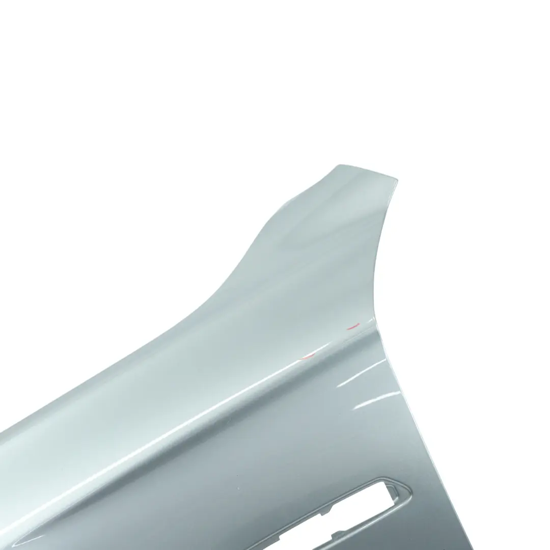 Guardabarros Delantero Izquierdo Spacegrau Space Grey Metallic - A52 para BMW F10 con número de pieza 7248659 BMW F10 Guardabarros Delantero Izquierdo Spacegrau Space Grey Metallic - A52 - SKU 7248659-SCG - Número de pieza 7248659