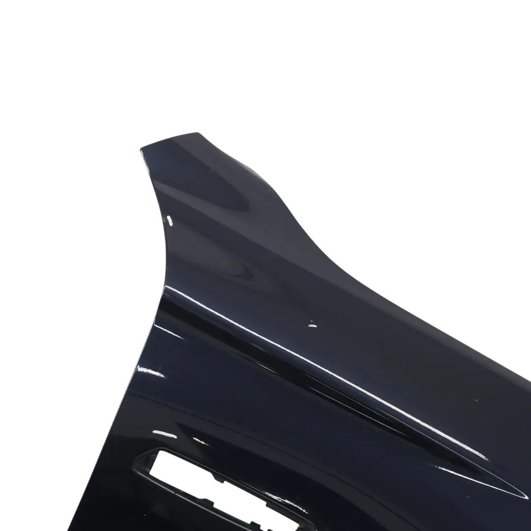 Parafango Anteriore Destro Pannello Laterale Imperialblau - A89 per BMW F10 F11 con numero di parte 7248660 BMW F10 F11 Parafango Anteriore Destro Pannello Laterale Imperialblau - A89 - SKU 7248660-IBB - Numero di parte 7248660