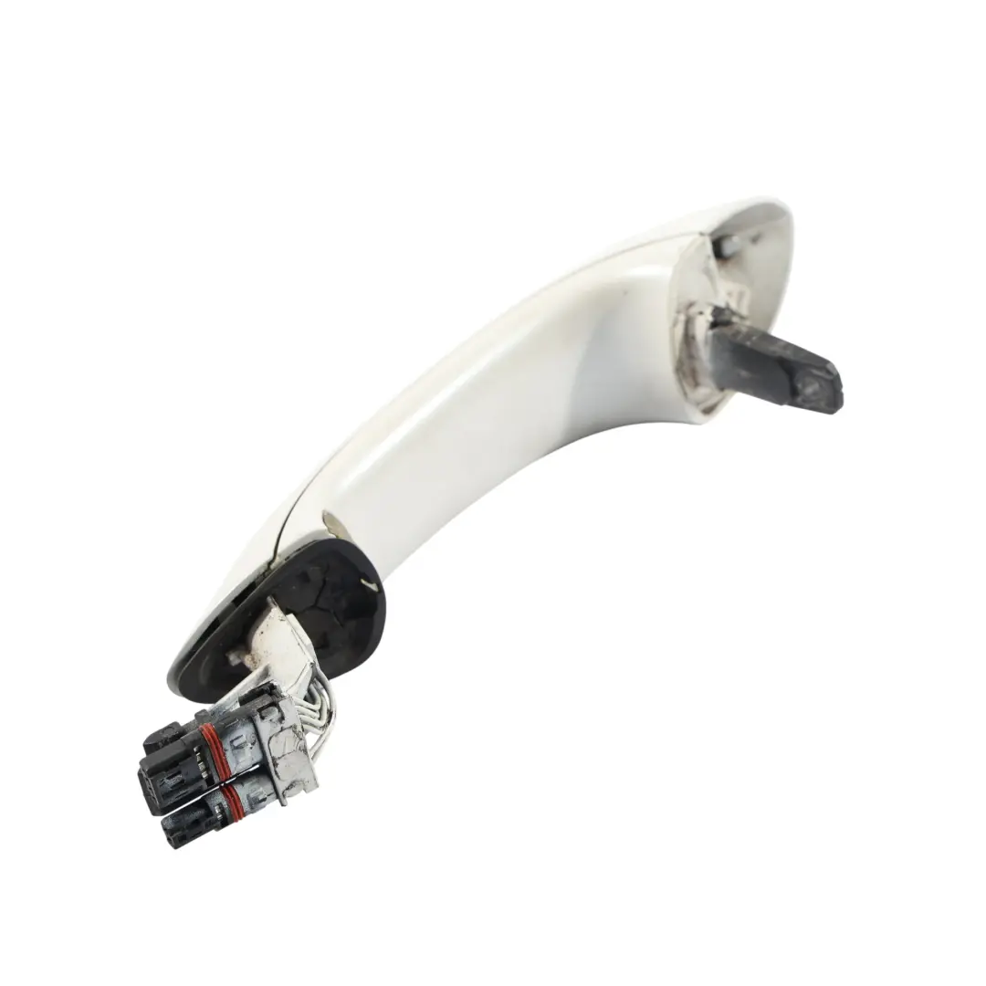 Manija Puerta Trasera Derecha Blanco Mineral - A96 para BMW F01 F02 F07 F10 F11 F12 con número de pieza 7249980 BMW F01 F02 F07 F10 F11 F12 Manija Puerta Trasera Derecha Blanco Mineral - A96 - SKU 7249980-MW - Número de pieza 7249980