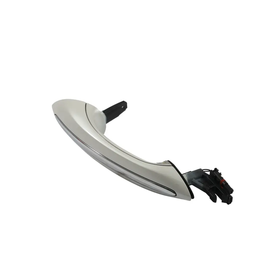 Poignée Porte Extérieure Avant Gauche Blanc Minéral - A96 pour BMW F10 F11 à propos du numéro de pièce 7249981 BMW F10 F11 Poignée Porte Extérieure Avant Gauche Blanc Minéral - A96 - SKU 7249981-MW - Numéro de pièce 7249981