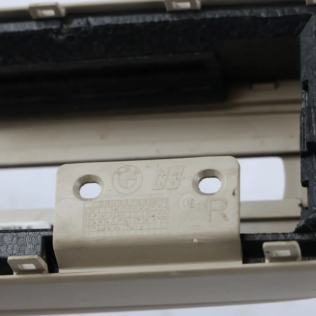 BMW E93 LCI Osłona Zagłówka Fotela Przód Prawy Oyster - SKU 7262804 - Numer Części 7262804