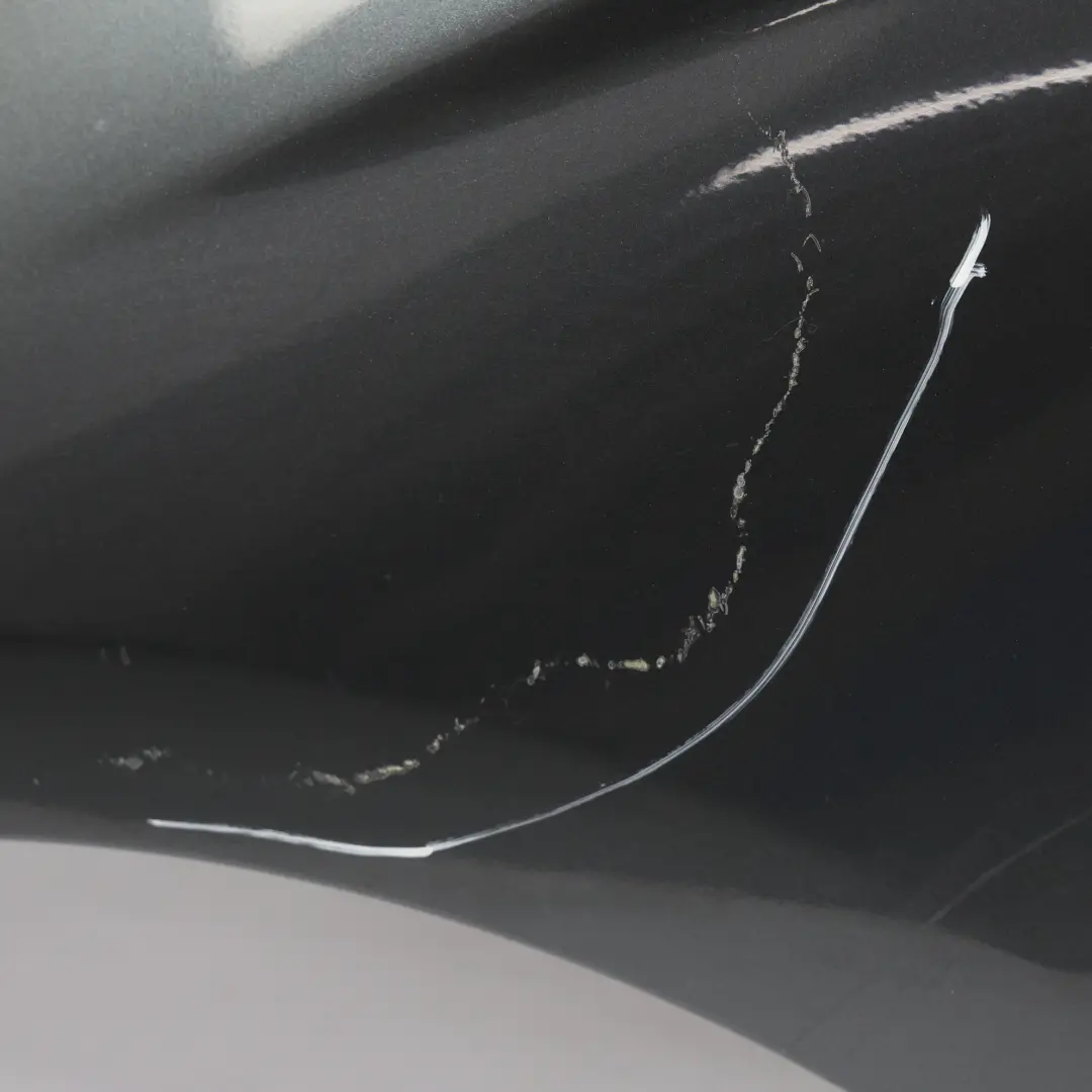 Panel Lateral Ala Guardabarros Delantero Izquierdo Mineral Grau B39 para BMW F20 F21 con número de pieza 7284645 BMW F20 F21 Panel Lateral Ala Guardabarros Delantero Izquierdo Mineral Grau B39 - SKU 7284645-MG - Número de pieza 7284645