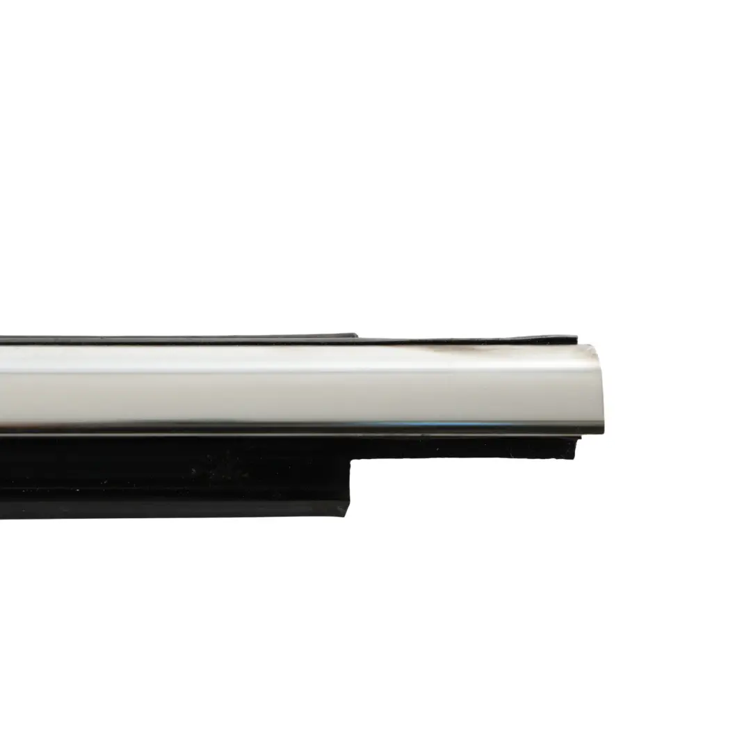 Front Door Weather Strip Seal Moulding Chrome Right O/S to BMW F34 GT with Part number 7289980 BMW F34 GT Front Door Weather Strip Seal Moulding Chrome Right O/S - SKU 7289980 - Part number 7289980