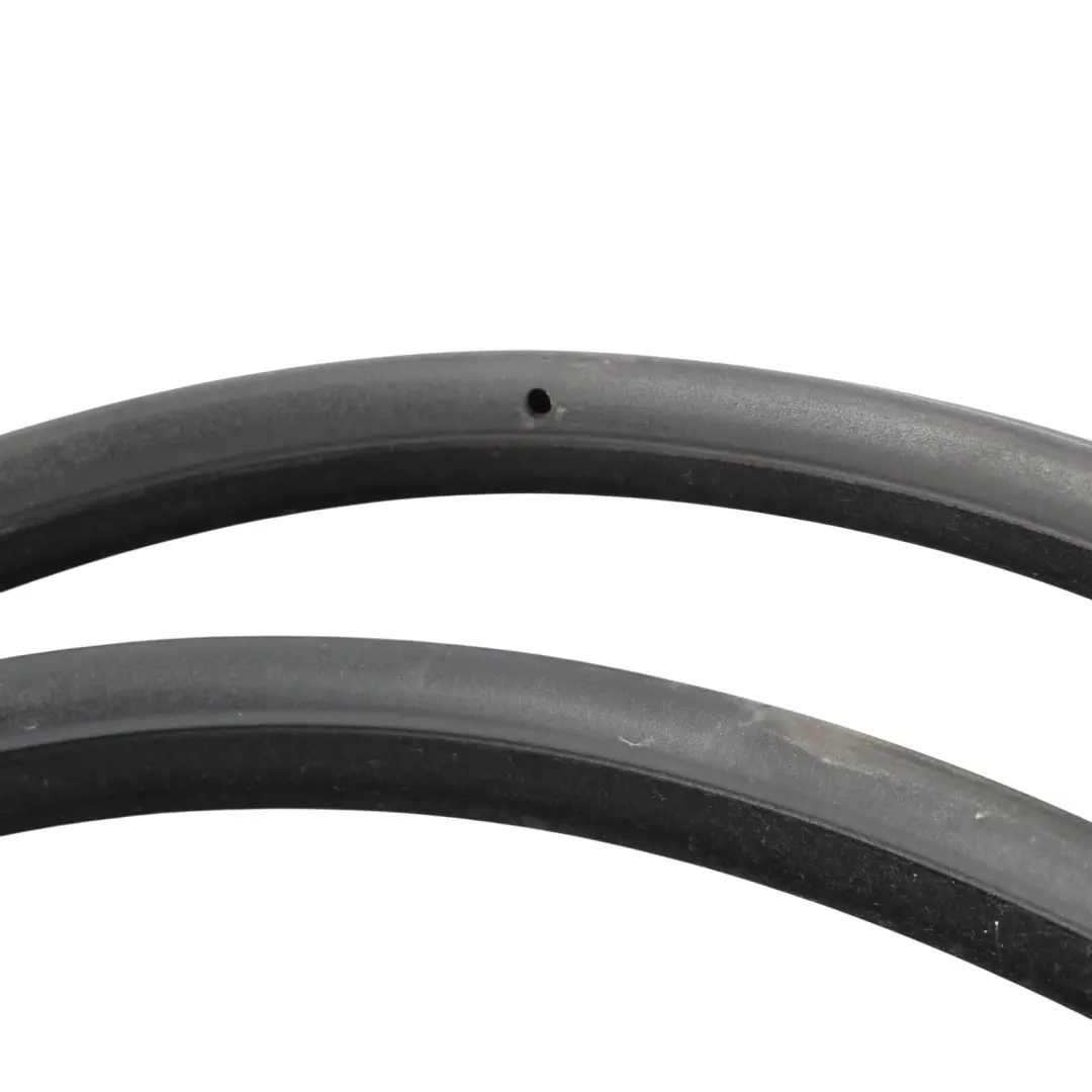 Door Weatherstrip Seal Gasket Rubber Front Right O/S to BMW F12 F12 LCI with Part number 7301294 BMW F12 F12 LCI Door Weatherstrip Seal Gasket Rubber Front Right O/S - SKU 7301294 - Part number 7301294