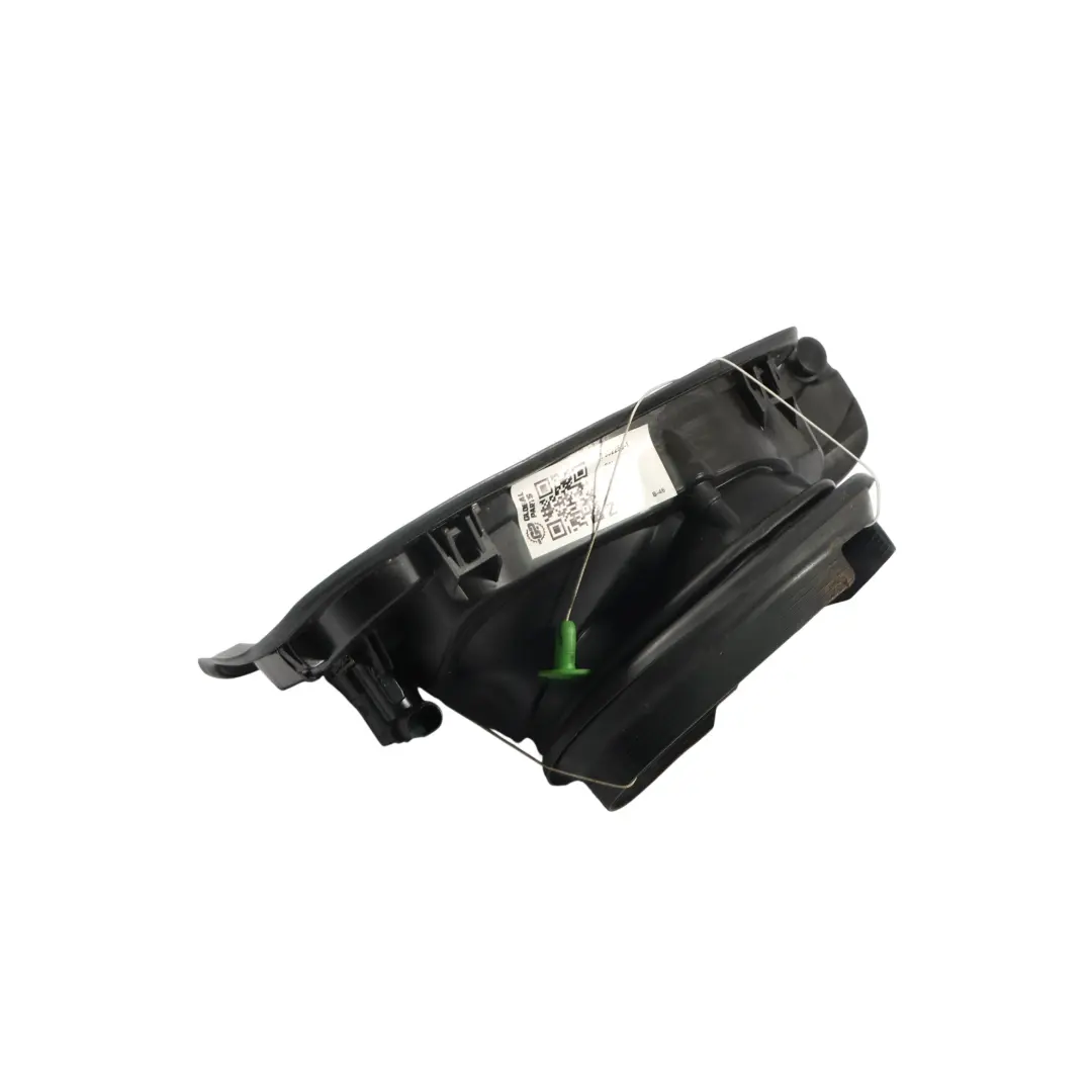 Combustible Receso Insertar Pot Cap Fill In Flap Tapa Carcasa para BMW F45 con número de pieza 7302255 BMW F45 Combustible Receso Insertar Pot Cap Fill In Flap Tapa Carcasa - SKU 7302255-1 - Número de pieza 7302255