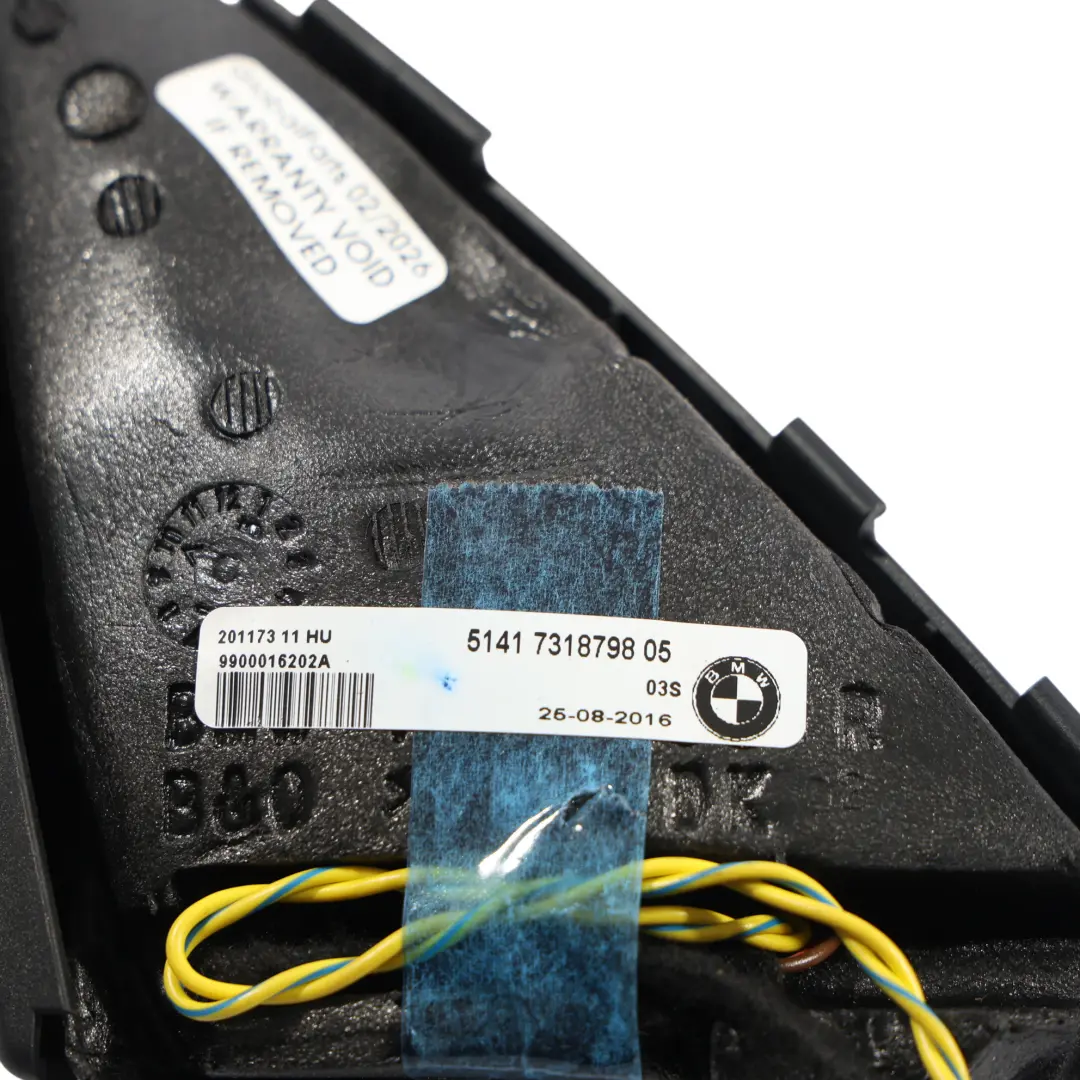 Puerta Delantera Tweeter Triángulo Cubierta Panel Derecho para BMW F10 con número de pieza 7318798 BMW F10 Puerta Delantera Tweeter Triángulo Cubierta Panel Derecho - SKU 7318798 - Número de pieza 7318798