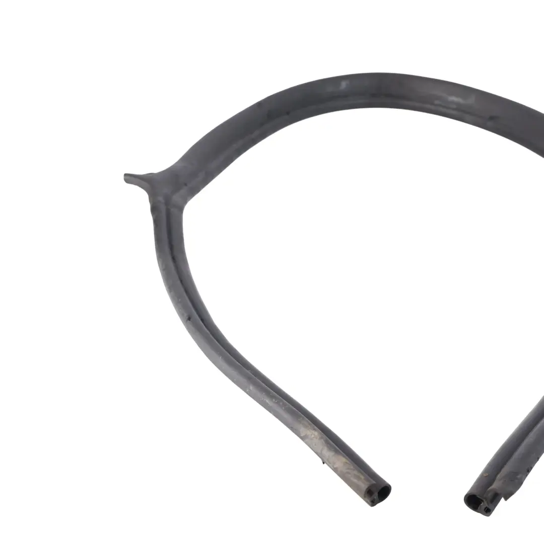 BMW X1 F48 Engine Bonnet Hood Sealing Rubber Gasket Seal Front - SKU 7329384 - Part number 7329384