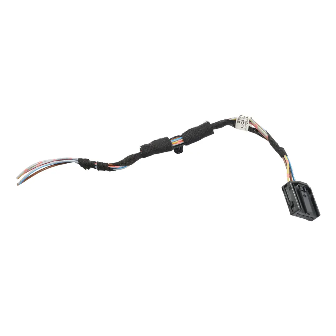 Wtyczka Wiązki Przewodów Tylnego Światła Prawa 6984746 do BMW F46 Gran Tourer o numerze 7329790 BMW F46 Gran Tourer Wtyczka Wiązki Przewodów Tylnego Światła Prawa 6984746 - SKU 7329790-1 - Numer Części 7329790