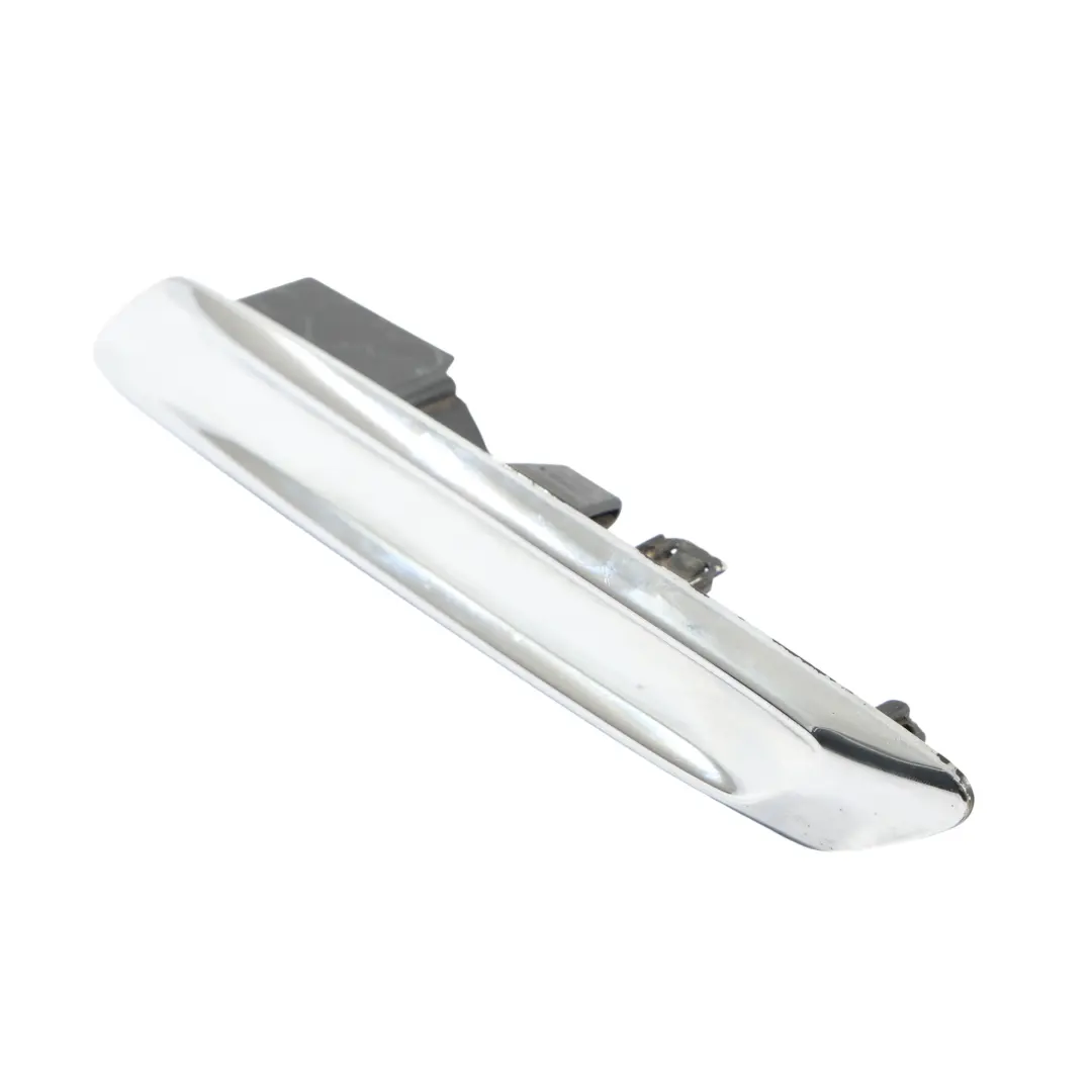 Embellecedor Guardabarros Delantero Derecho para BMW F10 F11 LCI con número de pieza 7336648 BMW F10 F11 LCI Embellecedor Guardabarros Delantero Derecho - SKU 7336648 - Número de pieza 7336648