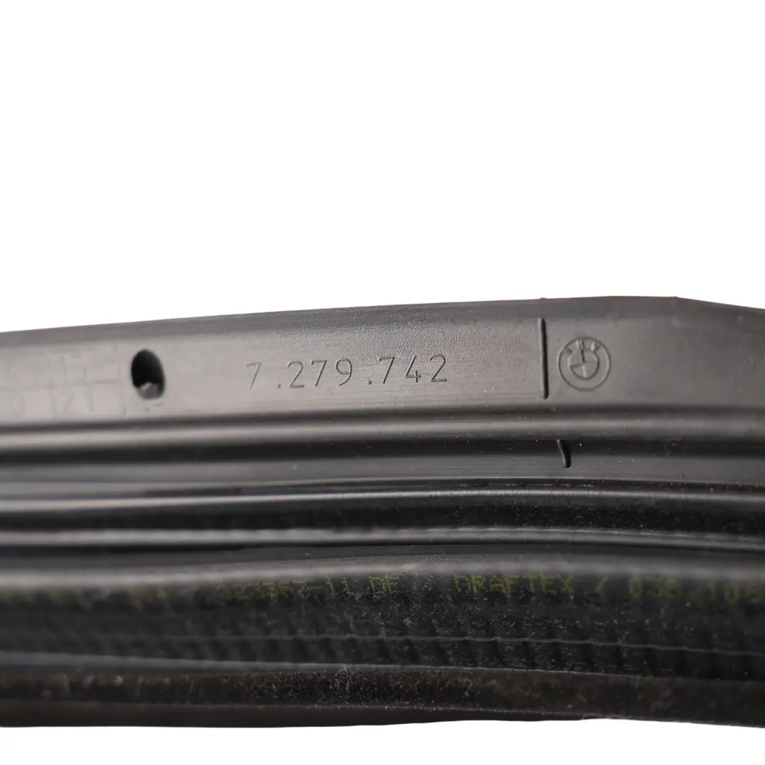 Door Seal Surround Gasket Rubber Sealing Right O/S to BMW F32 F33 M4 F82 with Part number 7369304 BMW F32 F33 M4 F82 Door Seal Surround Gasket Rubber Sealing Right O/S - SKU 7369304 - Part number 7369304