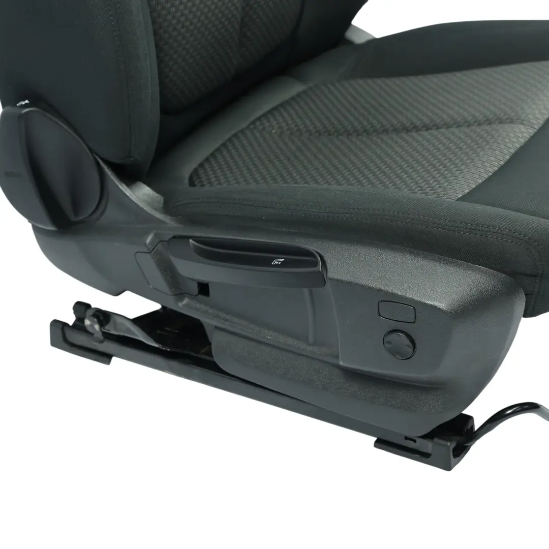 Przedni Fotel Siedzenie Materiałowy Antracyt Prawe do BMW F40 F44 F45 o numerze 7374618 BMW F40 F44 F45 Przedni Fotel Siedzenie Materiałowy Antracyt Prawe - SKU 7374618-3 - Numer Części 7374618