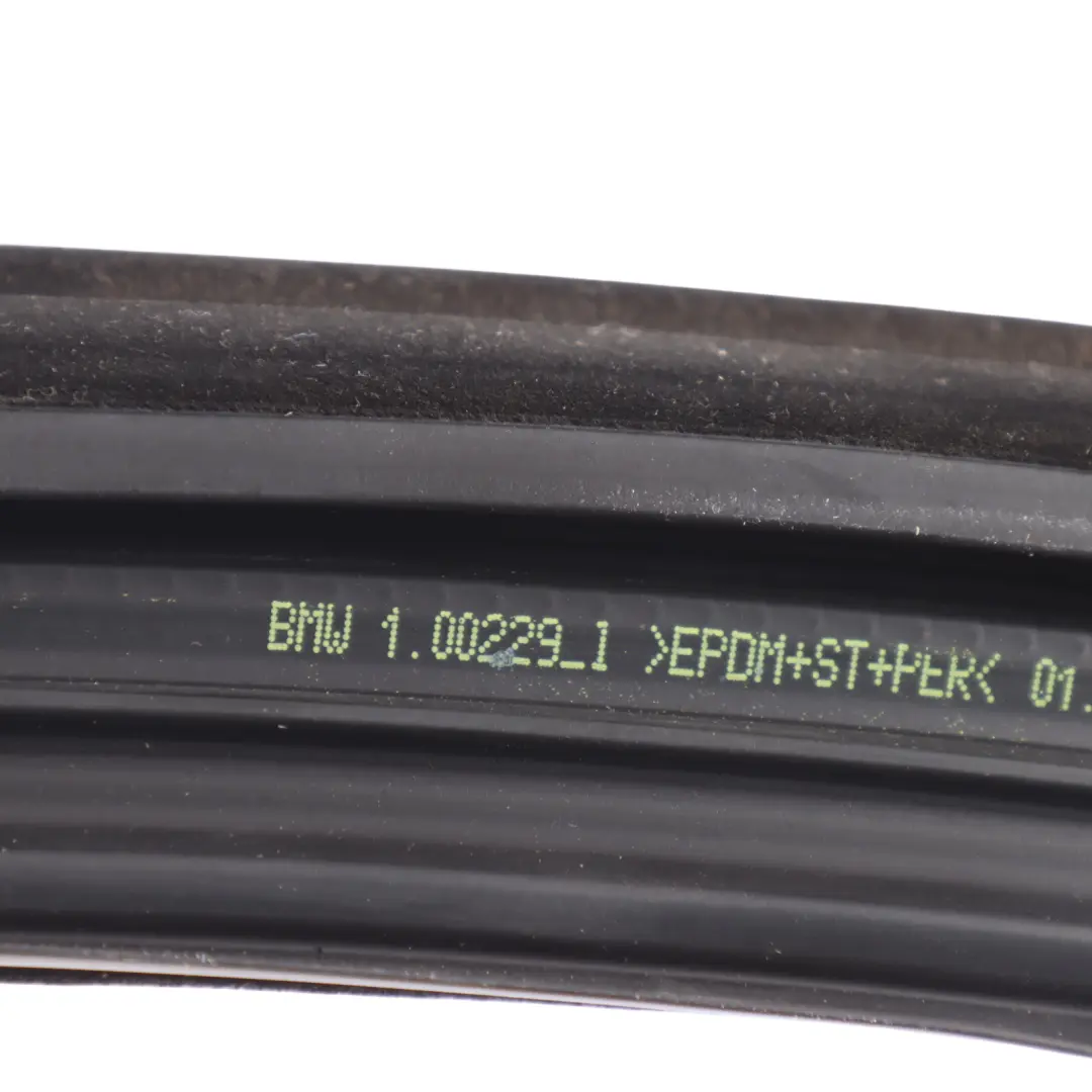 Front Door Window Seal Surround Strip Gasket Right O/S to BMW X3 G01 with Part number 7388838 BMW X3 G01 Front Door Window Seal Surround Strip Gasket Right O/S - SKU 7388838 - Part number 7388838