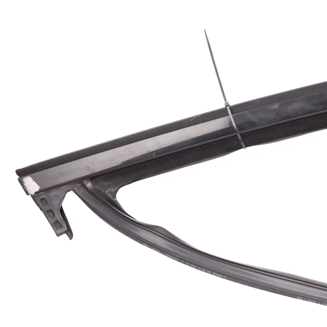 Front Door Window Seal Surround Strip Gasket Right O/S to BMW X3 G01 with Part number 7388838 BMW X3 G01 Front Door Window Seal Surround Strip Gasket Right O/S - SKU 7388838 - Part number 7388838