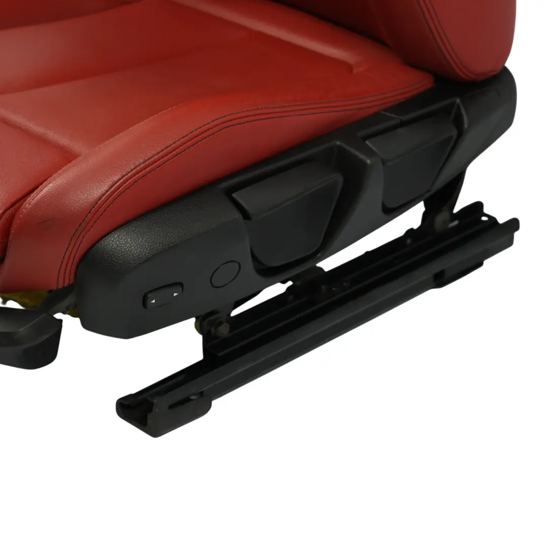 Vordersitz Sport Leder Dakota Korall Rot Akzent Schwarz Links für BMW F21 F22 F32 mit Teilenummer 7392471 BMW F21 F22 F32 Vordersitz Sport Leder Dakota Korall Rot Akzent Schwarz Links - SKU 7392471-5 - Teilenummer 7392471