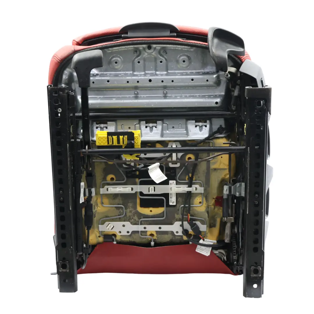 Vordersitz Sport Leder Dakota Korall Rot Akzent Schwarz Links für BMW F21 F22 F32 mit Teilenummer 7392471 BMW F21 F22 F32 Vordersitz Sport Leder Dakota Korall Rot Akzent Schwarz Links - SKU 7392471-5 - Teilenummer 7392471