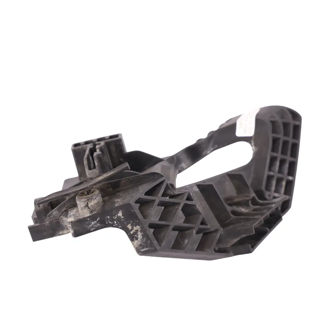 Staffa Supporto Braccio Inferiore Montaggio Sinistro 6002TM0167 per BMW X6 F16 con numero di parte 7395523 BMW X6 F16 Staffa Supporto Braccio Inferiore Montaggio Sinistro 6002TM0167 - SKU 7395523-2 - Numero di parte 7395523