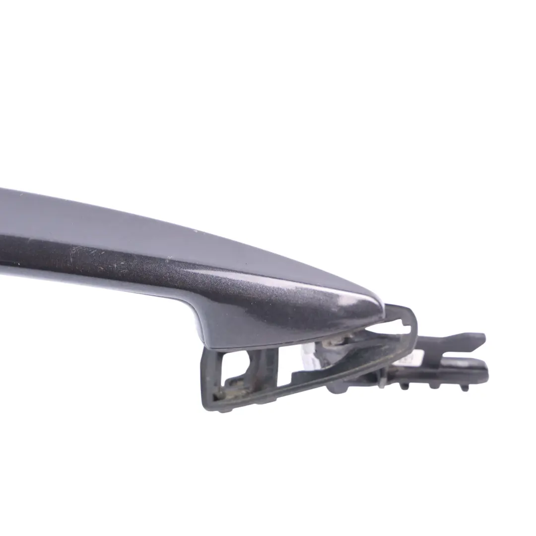 Manija Puerta Trasera Exterior Izquierda Sophistograu Gris - A90 para BMW X5 F15 con número de pieza 7396307 BMW X5 F15 Manija Puerta Trasera Exterior Izquierda Sophistograu Gris - A90 - SKU 7396307-SOP - Número de pieza 7396307