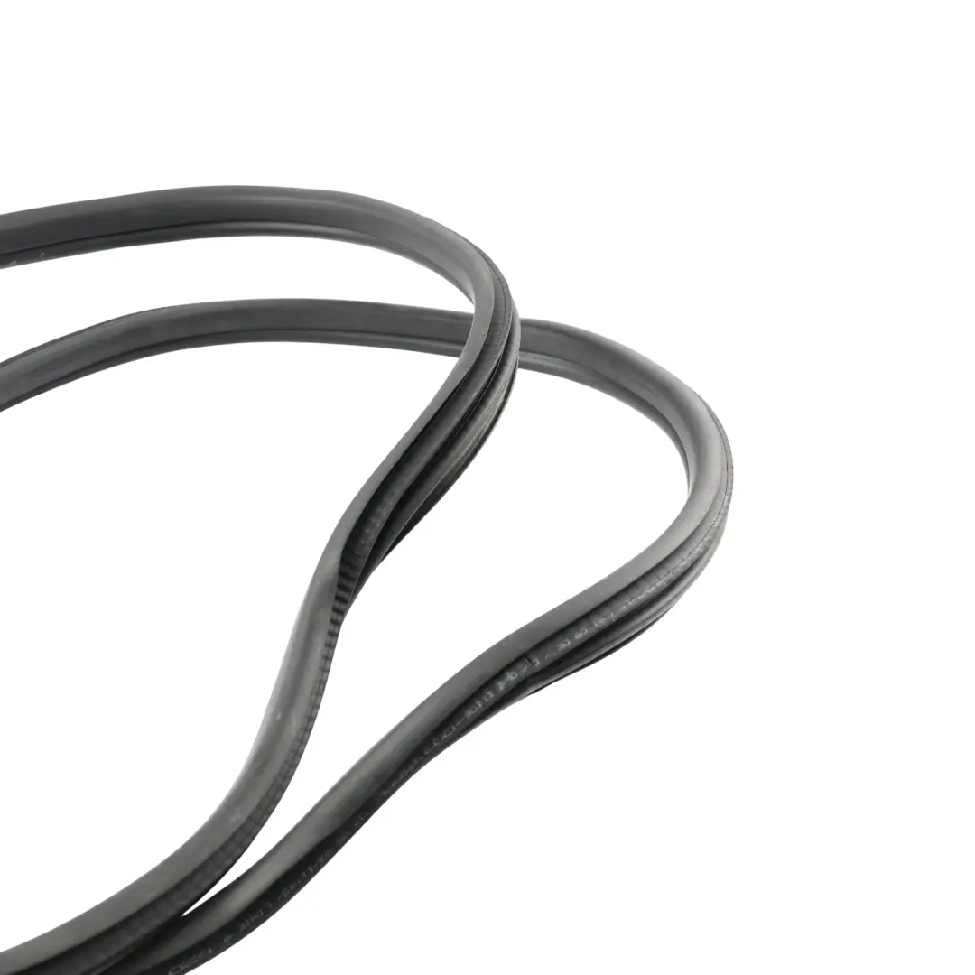 Front Door Edge Seal Gasket Left Right N/O/S to BMW G20 G80 M3 Saloon with Part number 7497913 BMW G20 G80 M3 Saloon Front Door Edge Seal Gasket Left Right N/O/S - SKU 7497913 - Part number 7497913