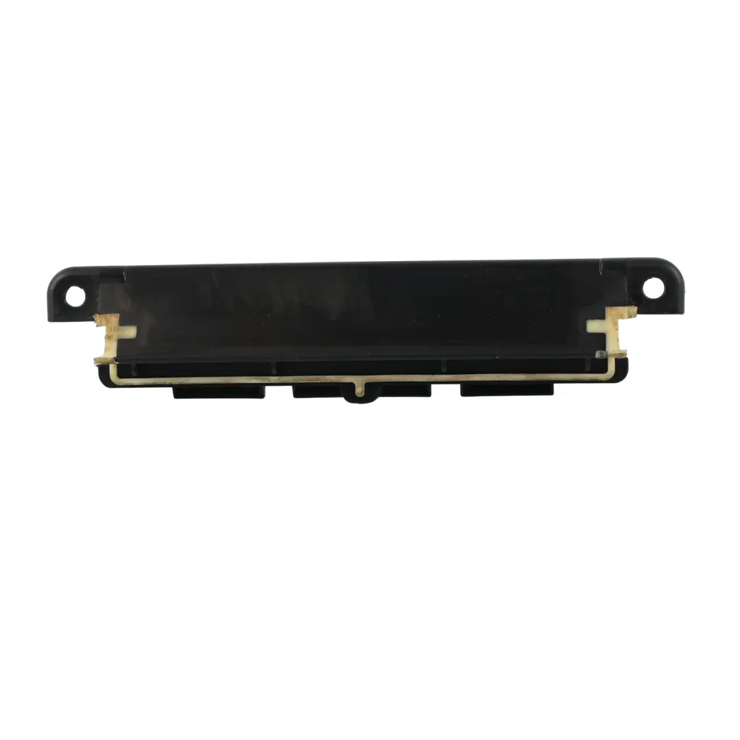 Staffa Fissaggio Passacavo Scatola Elettrica Motore per BMW F10 F11 F12 LCI con numero di parte 7555191 BMW F10 F11 F12 LCI Staffa Fissaggio Passacavo Scatola Elettrica Motore - SKU 7555191 - Numero di parte 7555191
