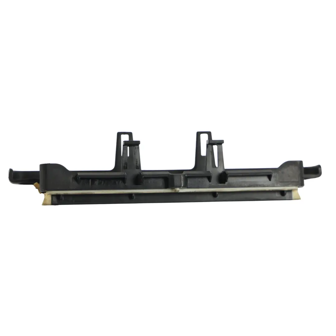 Staffa Fissaggio Passacavo Scatola Elettrica Motore per BMW F10 F11 F12 LCI con numero di parte 7555191 BMW F10 F11 F12 LCI Staffa Fissaggio Passacavo Scatola Elettrica Motore - SKU 7555191 - Numero di parte 7555191