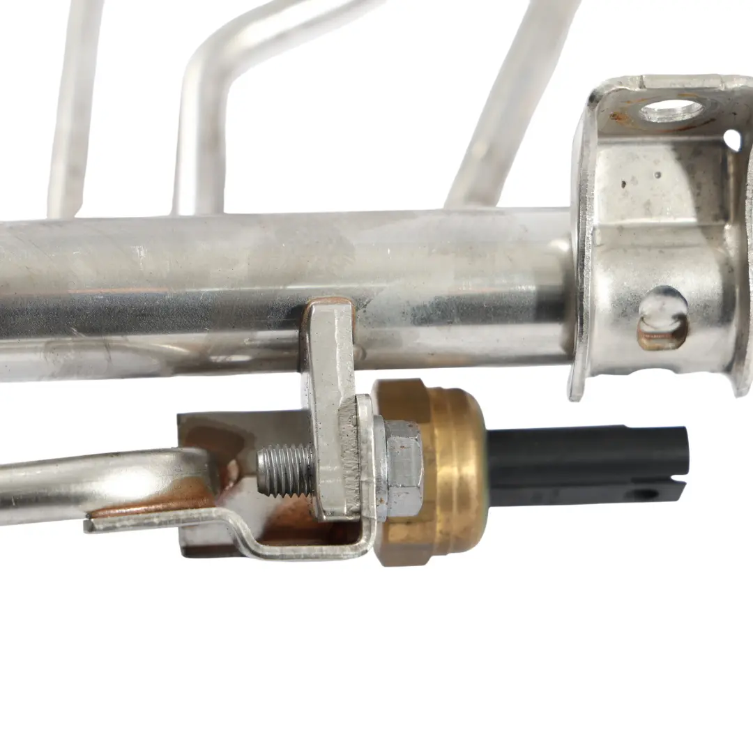 High Pressure Fuel Rail Petrol N43 to BMW E60 E81 E82 E87 LCI E88 E90 with Part number 7562474 BMW E60 E81 E82 E87 LCI E88 E90 High Pressure Fuel Rail Petrol N43 - SKU 7562474-2 - Part number 7562474