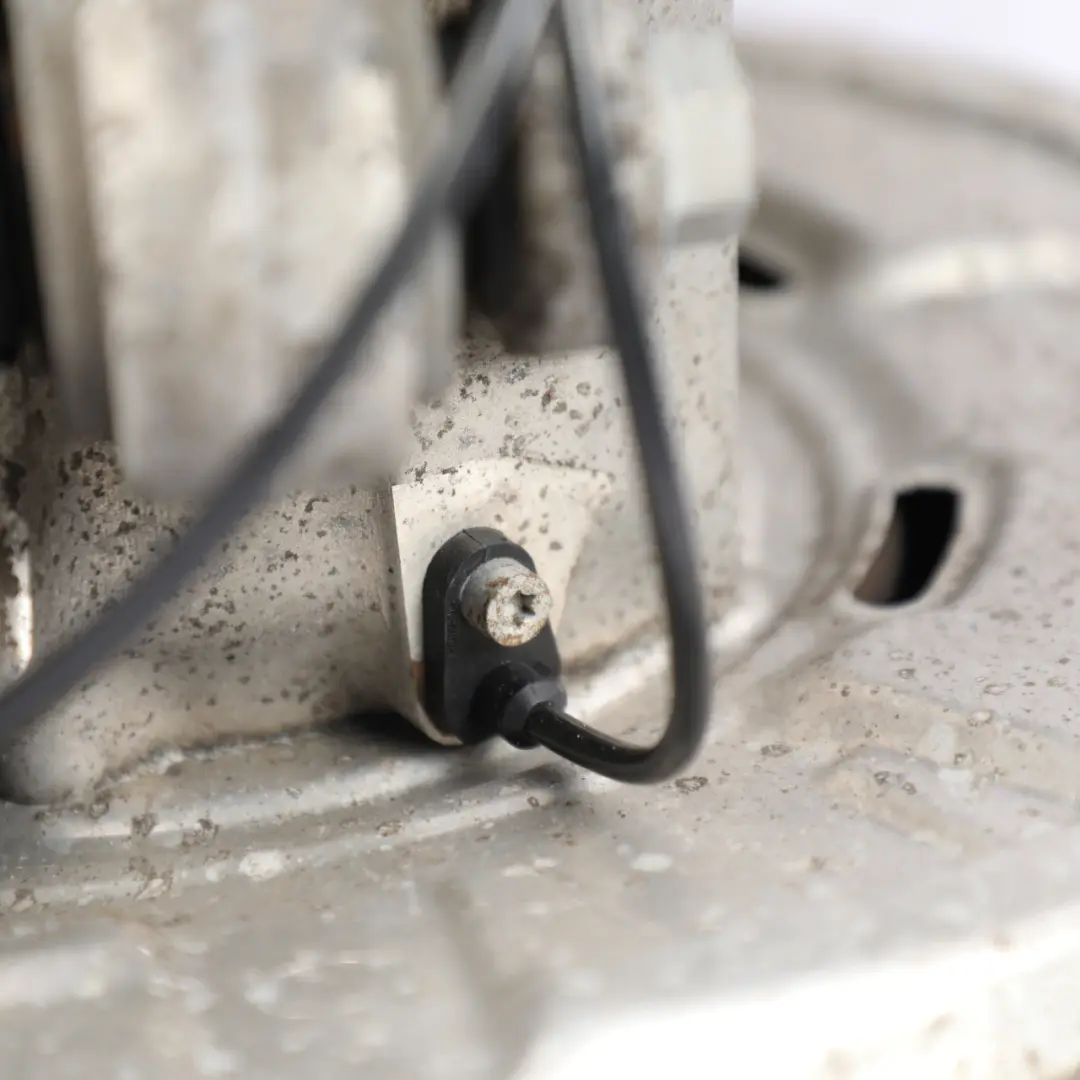 BMW F12 Suspension Leg Axle Brake Wheel Carrier Rear Right O/S 640d Diesel N57Z - SKU 6852894-1 - Part number 7566074