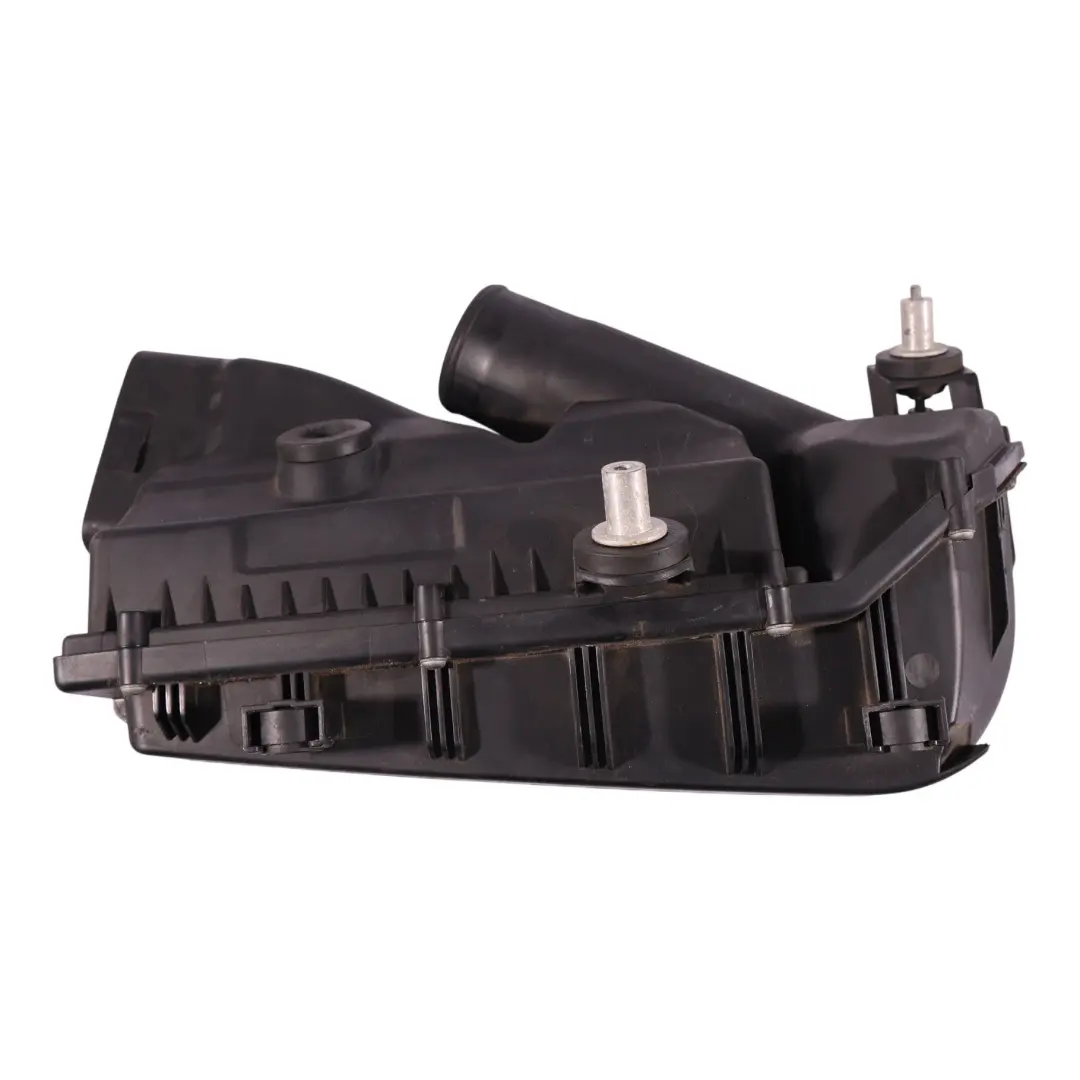 Silenziatore Aspirazione Aria Cyl.7-12 Sinistro N74 Benzina per BMW F01 F02 con numero di parte 7566383 BMW F01 F02 Silenziatore Aspirazione Aria Cyl.7-12 Sinistro N74 Benzina - SKU 7566383 - Numero di parte 7566383