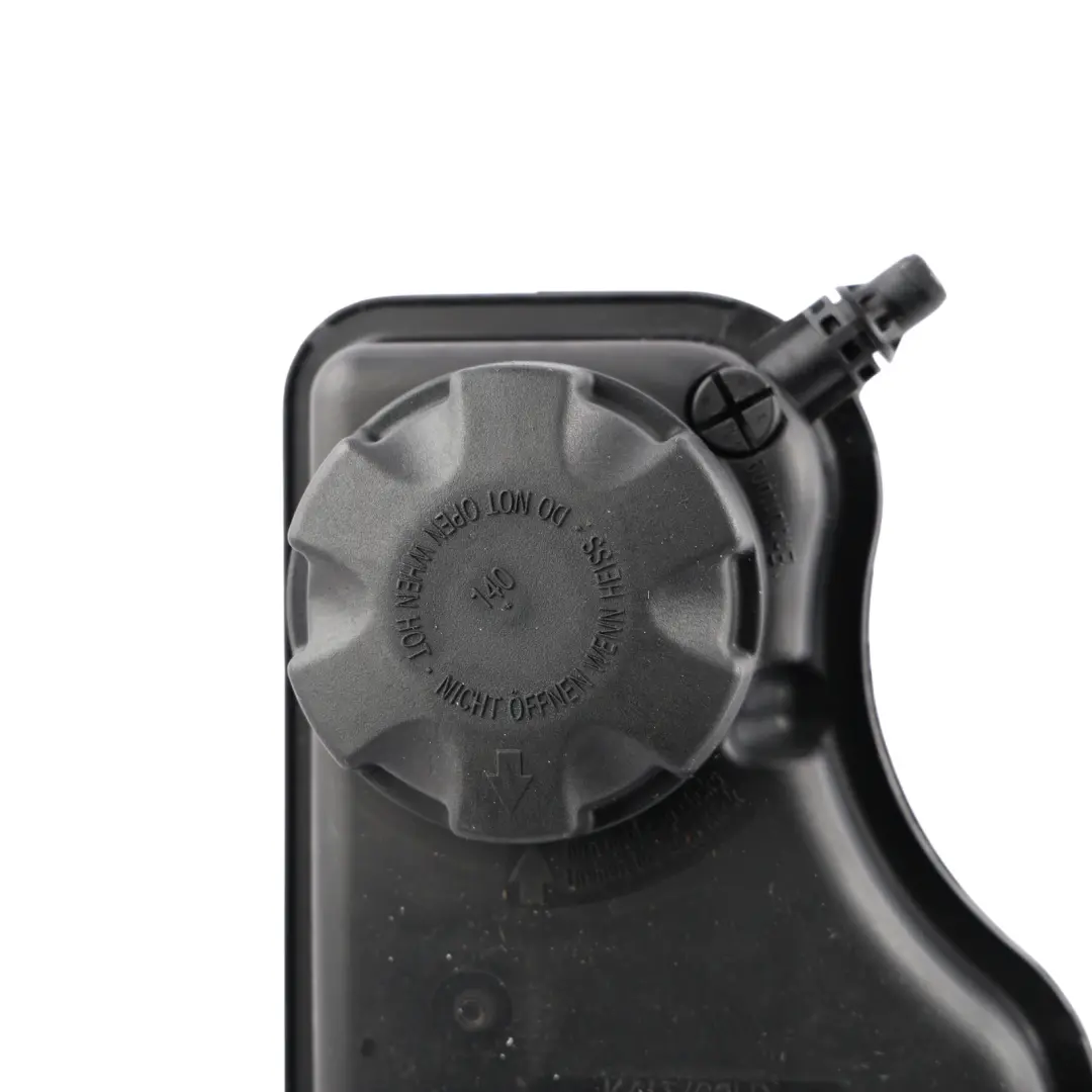 Serbatoio Espansione Refrigerante Benzina per BMW E81 E87 E90 E91 E92 con numero di parte 7567462 BMW E81 E87 E90 E91 E92 Serbatoio Espansione Refrigerante Benzina - SKU 7567462 - Numero di parte 7567462