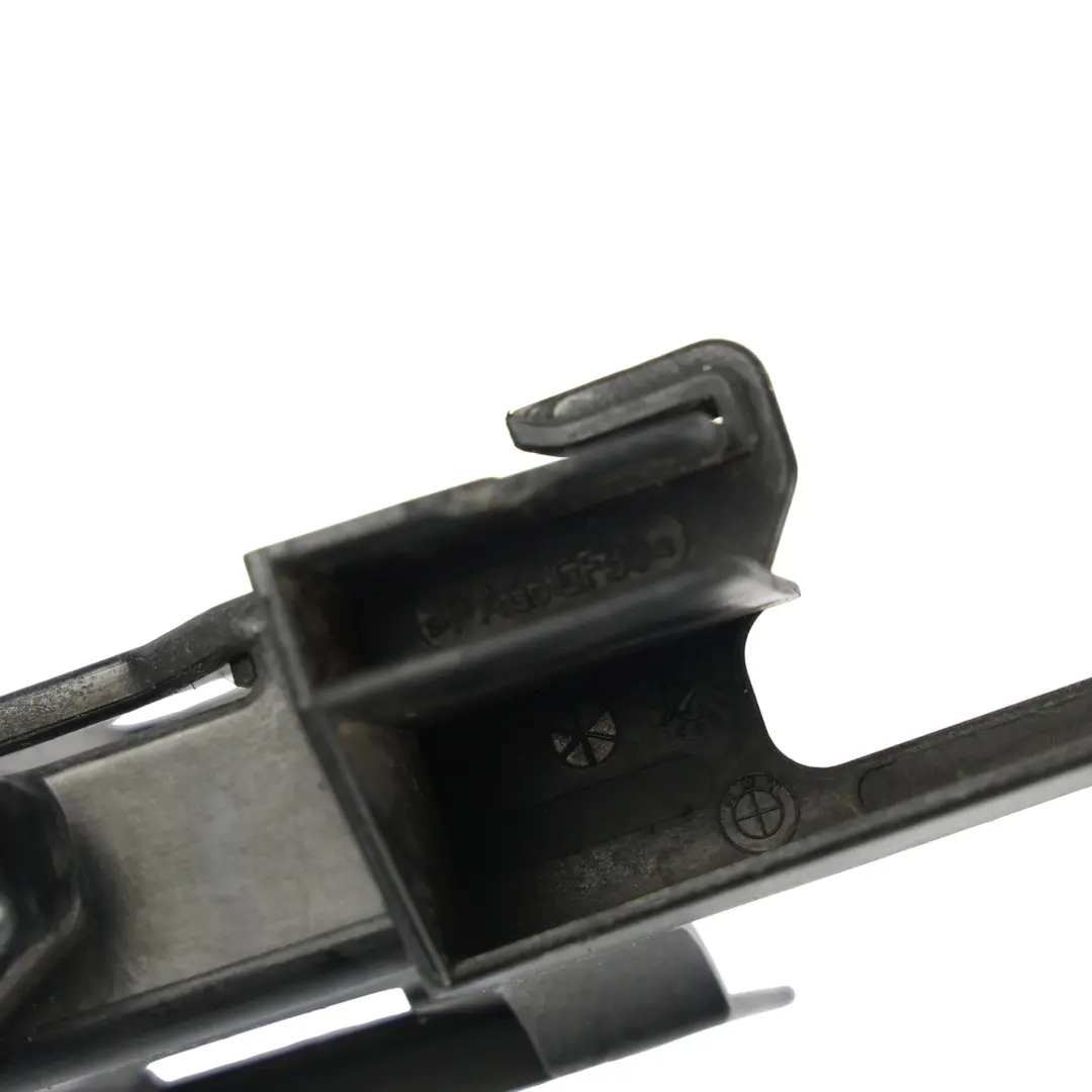 Soporte De Montaje Del Enfriador Dirección Asistida para BMW F01 F02 F03 F04 con número de pieza 7576829 BMW F01 F02 F03 F04 Soporte De Montaje Del Enfriador Dirección Asistida - SKU 7576829 - Número de pieza 7576829