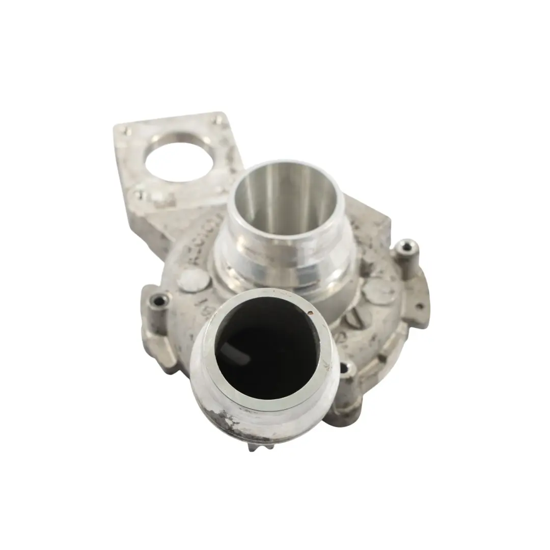 B38 F30 F36 Turbocompressore Coperchio Alloggiamento Parte per BMW F20 118I con numero di parte 7633795 BMW F20 118I B38 F30 F36 Turbocompressore Coperchio Alloggiamento Parte - SKU 7633795-4 - Numero di parte 7633795